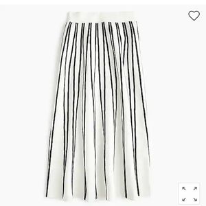 ⭐️NWT⭐️ JCrew Pull-on flare sweater-skirt in textured stripe - Size Small